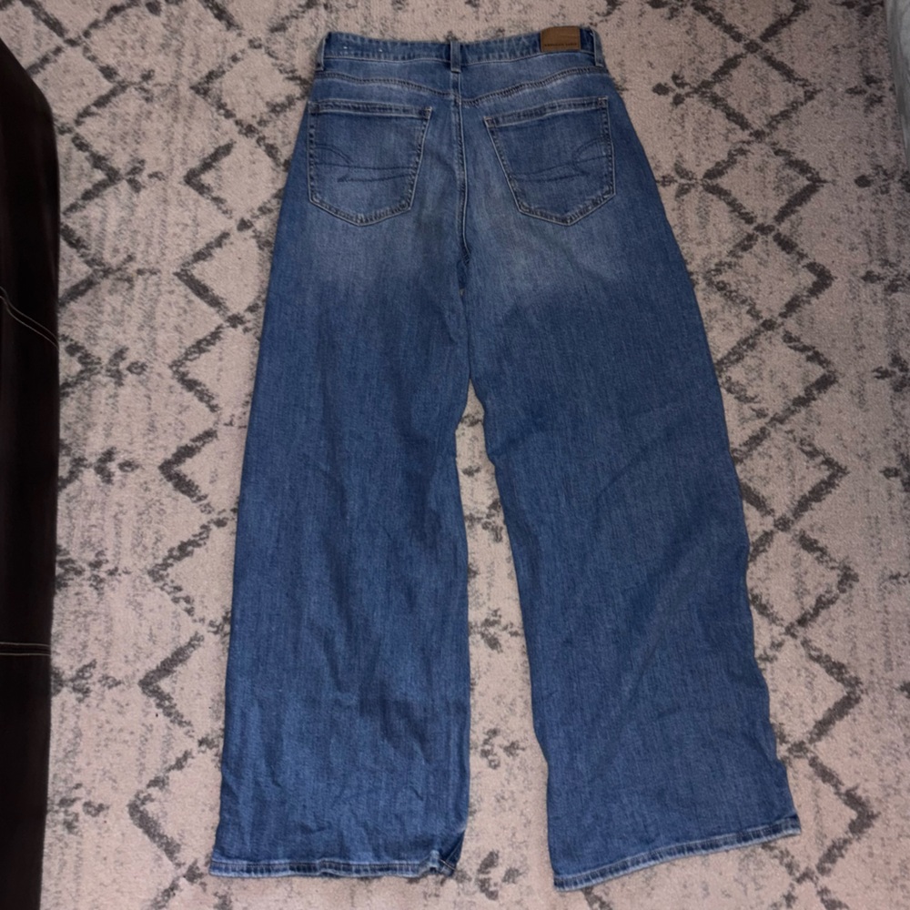 American Eagle Super High Rise Baggy Wide Leg Light Blue Stretch Jeans